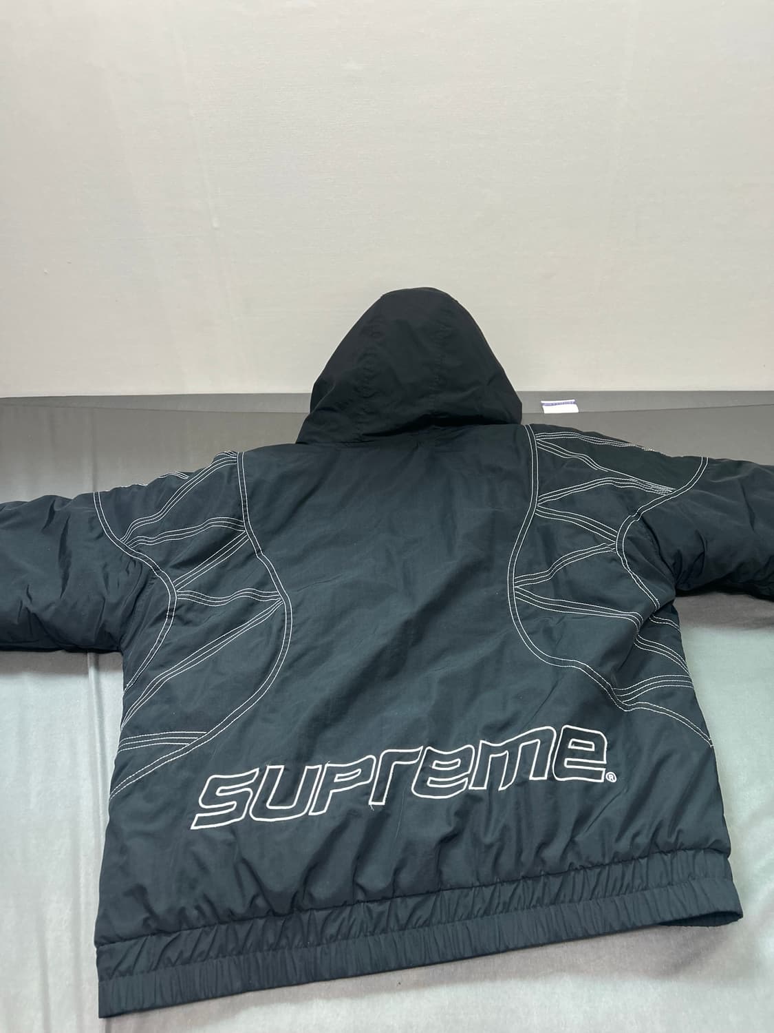 supreme 18FW 지그재그 스티치 퍼피 자켓 상품이미지2