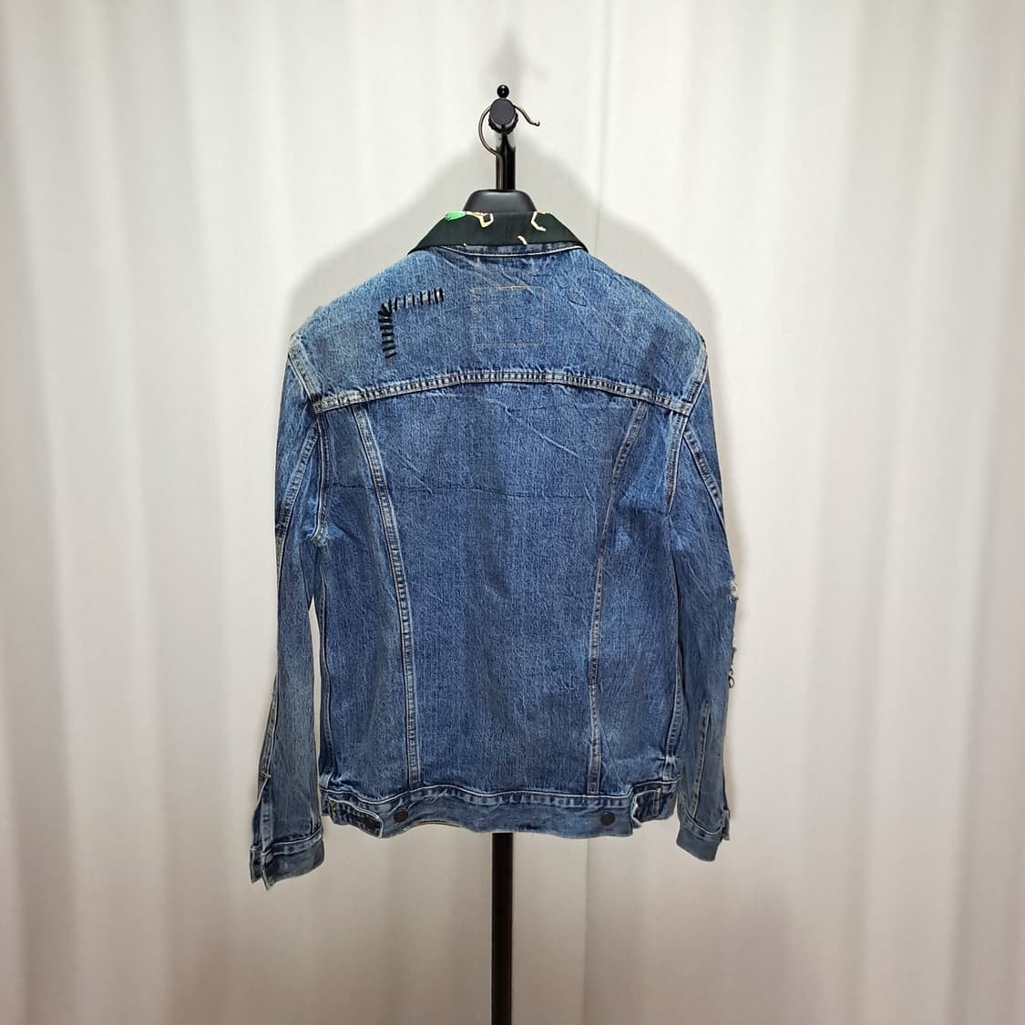 (택포) 리바이스 하와이안카라 커스텀 데님 트러커자켓 L B554 상품이미지5