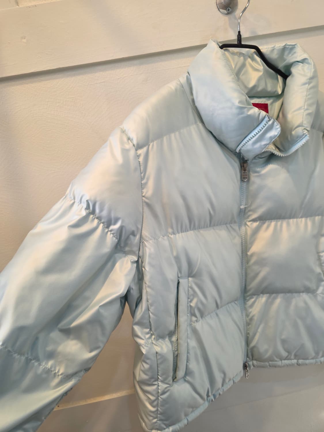 비터셀즈  그로시 크롭 푸퍼자켓  라이트블루패딩 점퍼 상품이미지3