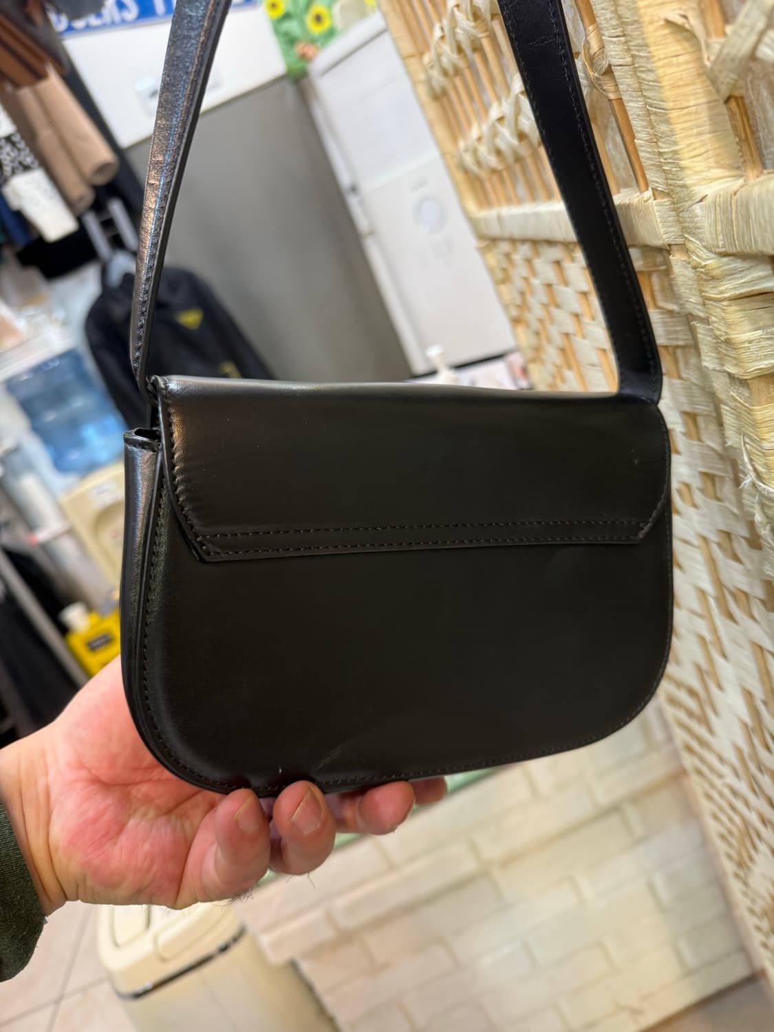 정품 디젤 1DR 숄더백 팝니다 상품이미지3