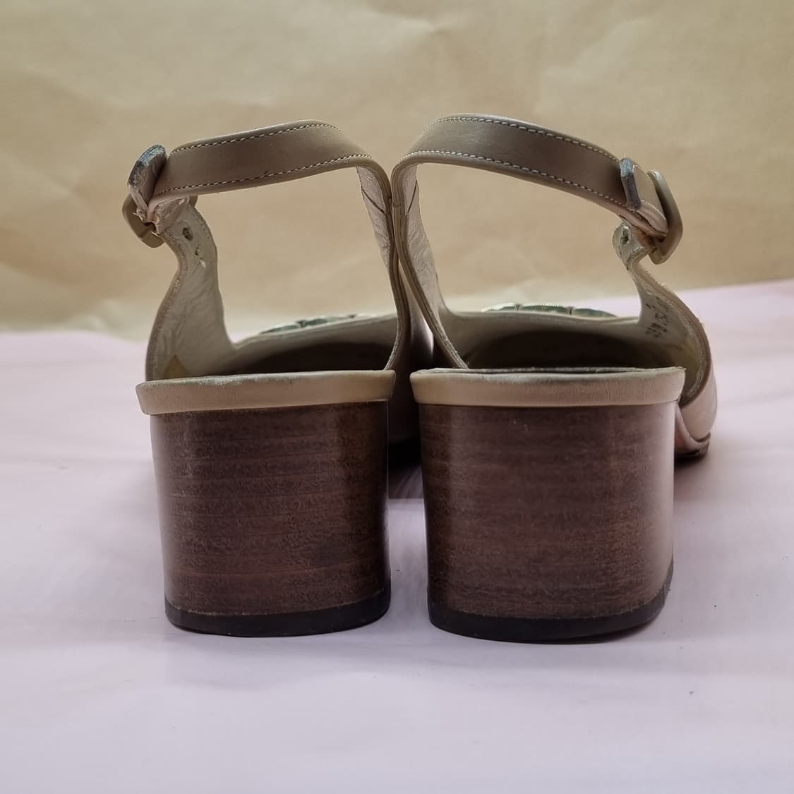 페라가모 슬링백 245 굽5 상품이미지4