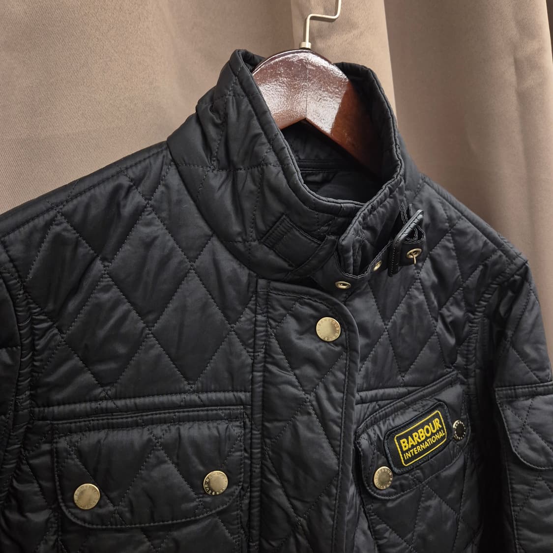 바버 인터네셔널 퀄팅 자켓 상품이미지3