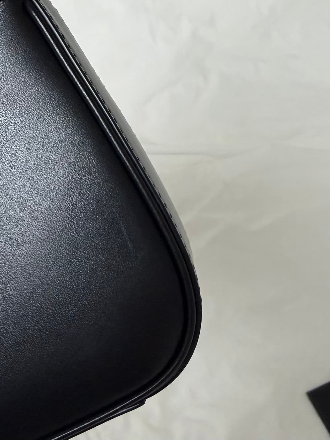 생로랑 르 5 아 7 미니 호보백 블랙 상품이미지5