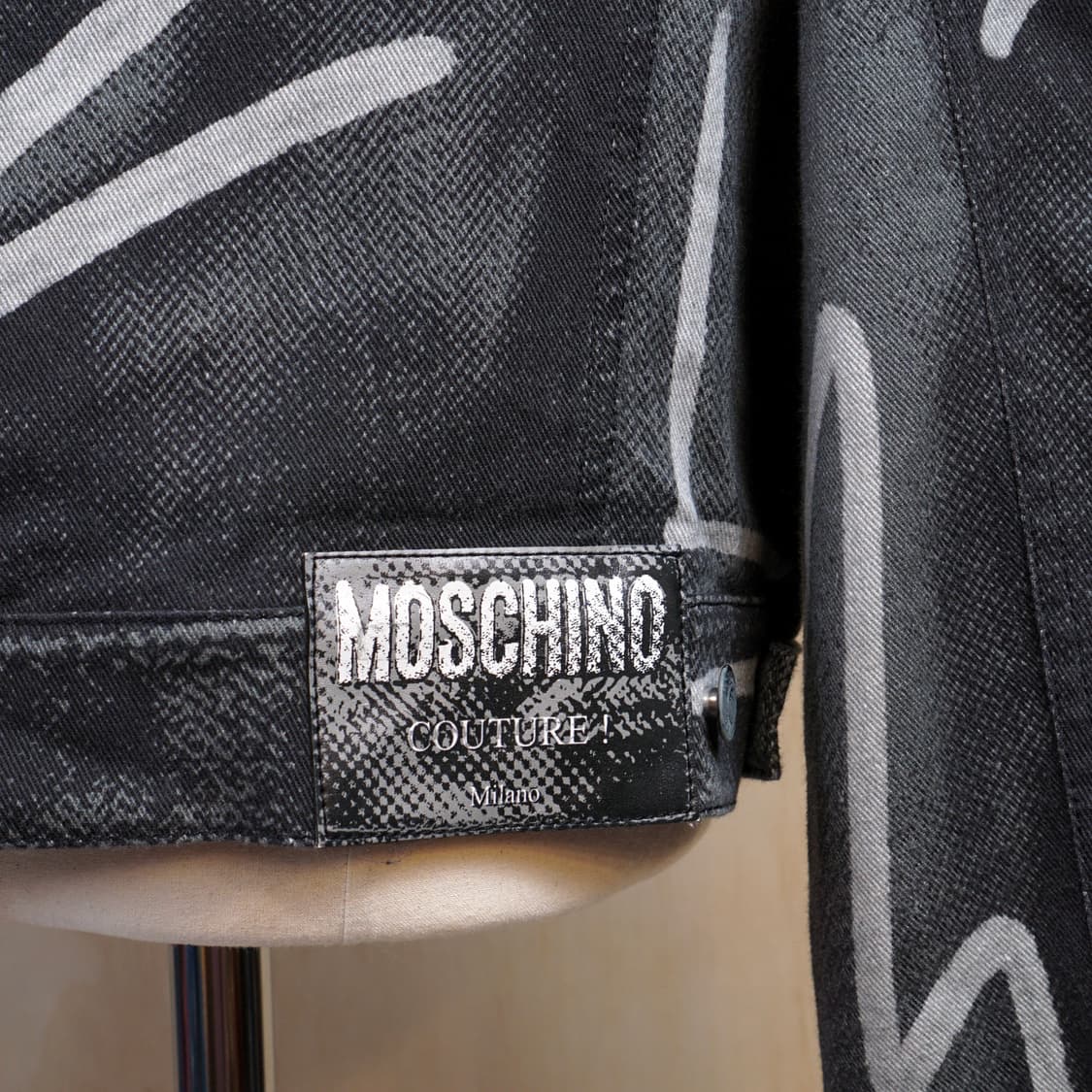 모스키노 23SS 런웨이 컬렉션 데님자켓 상품이미지6