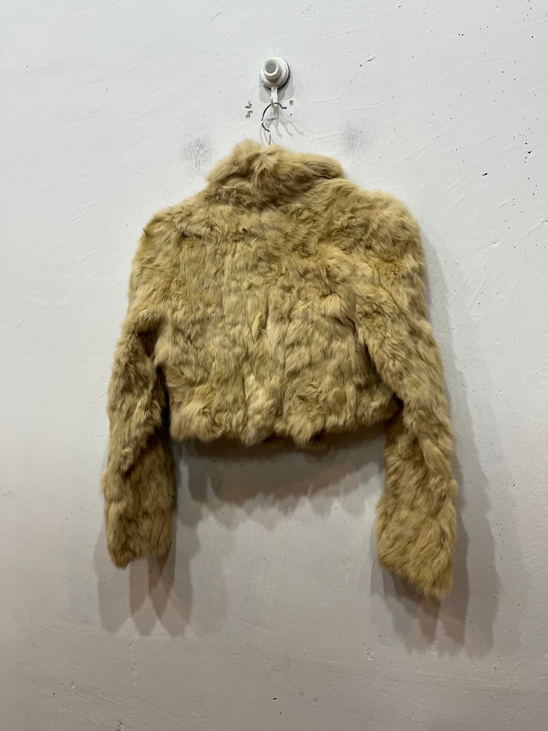 INDIO 레빗퍼 크롭 퍼자켓 미사용품  상품이미지2