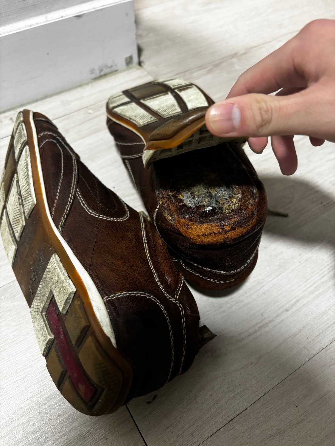 프라다 빈티지 레더스니커즈 250~255 상품이미지5