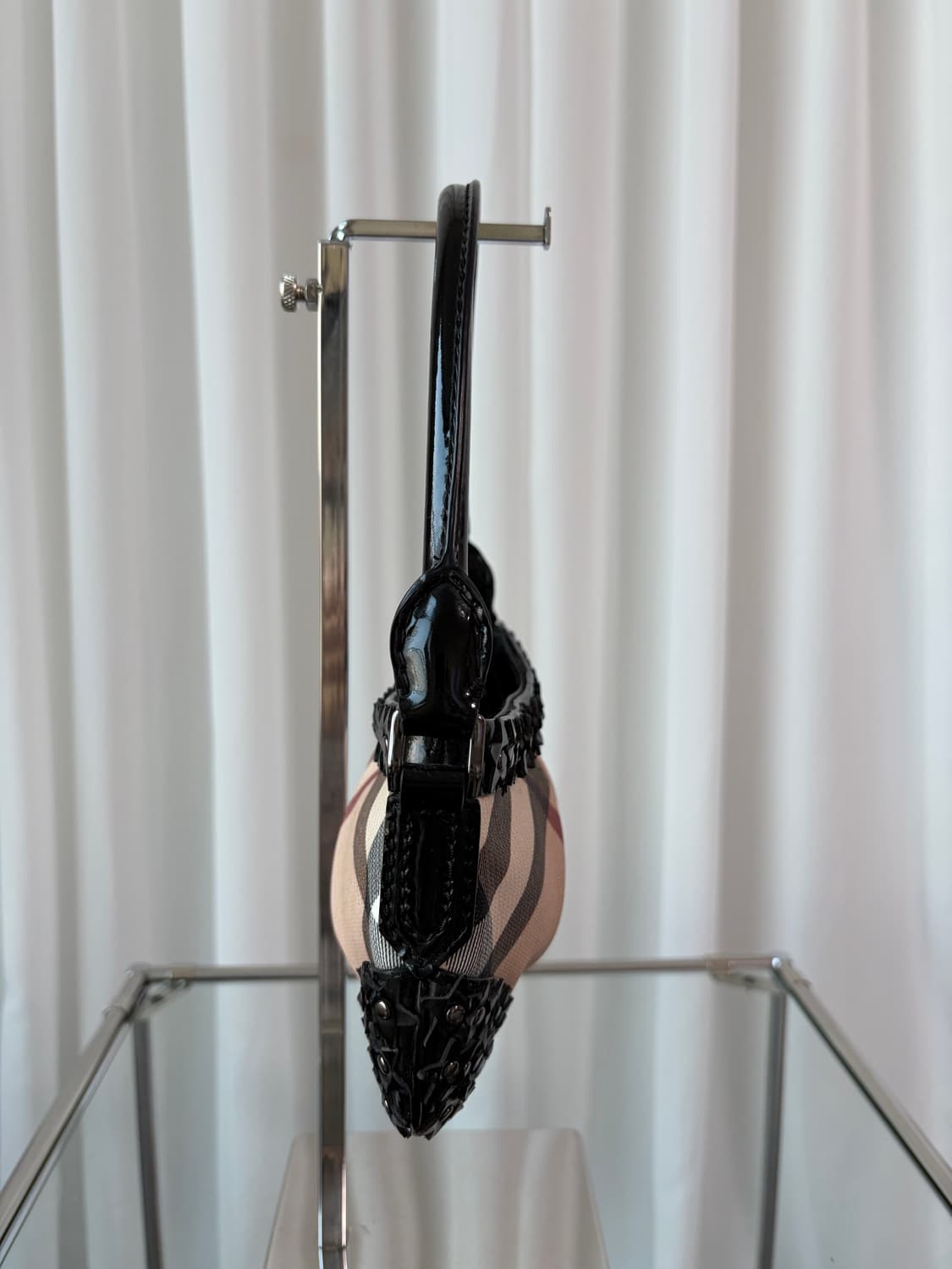 버버리 스타 스터드 헌빌 숄더백 상품이미지4