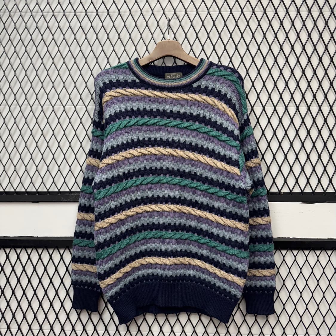 JPN VTG 스트라이프 패턴 울 니트 스웨터 케이블 디테일 멀티컬러 상품이미지1