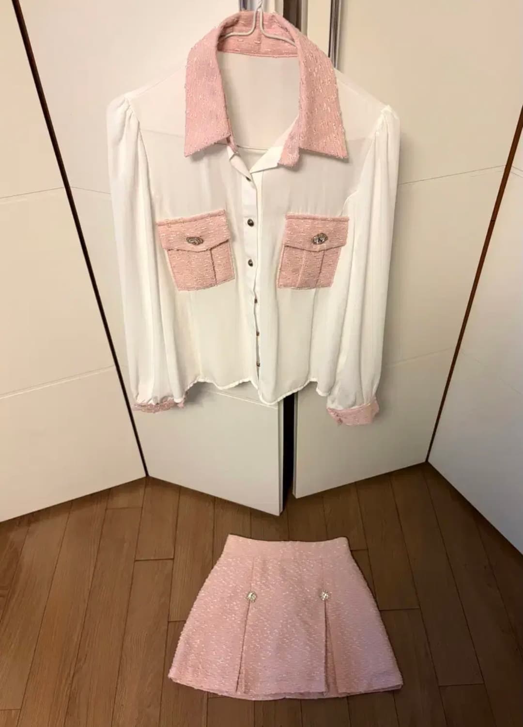 [새상품] 트위드 핑크 블라우스 스커트 세트 상품이미지3