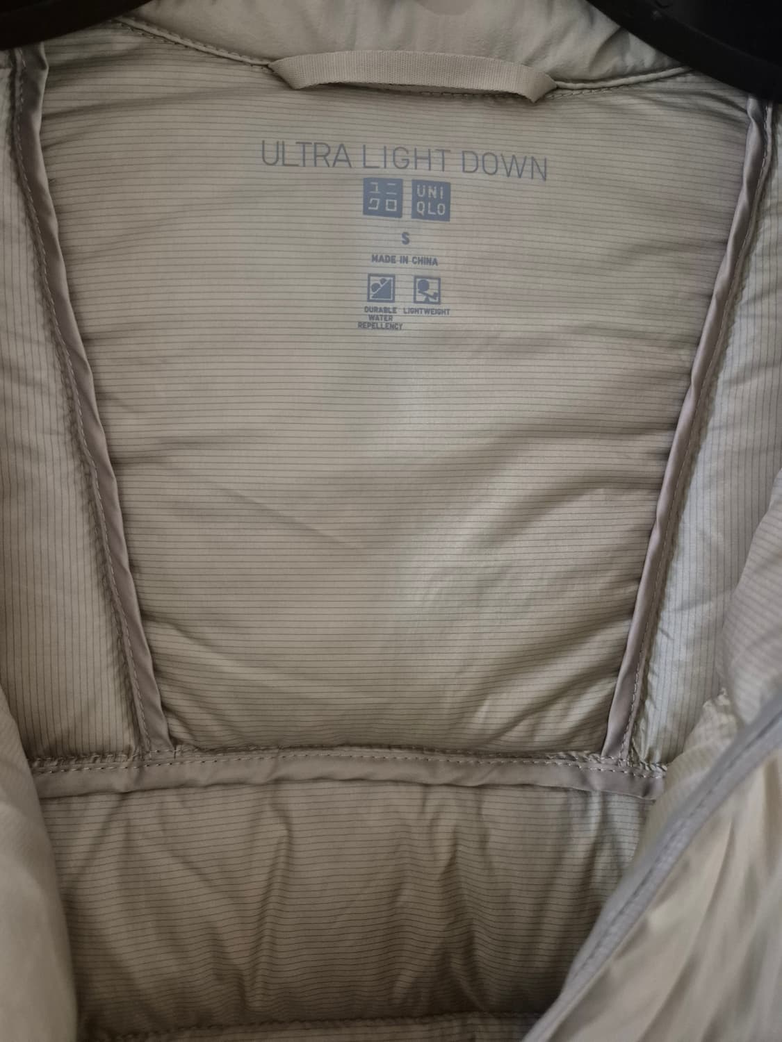 [S]유니클로 남여공용 덕다운경량패딩 상품이미지4