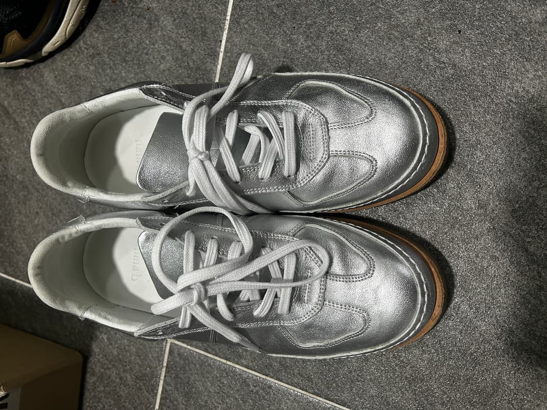 메모러블 독일군 스니커즈 실버 255 상품이미지2