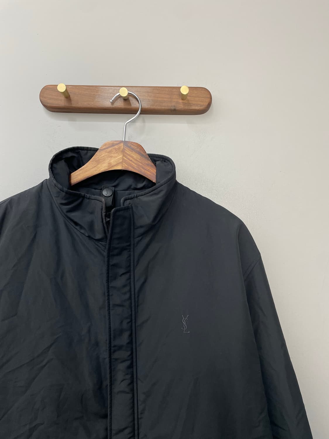 입생로랑 내피 패디드 블랙 자켓 H1767 상품이미지3