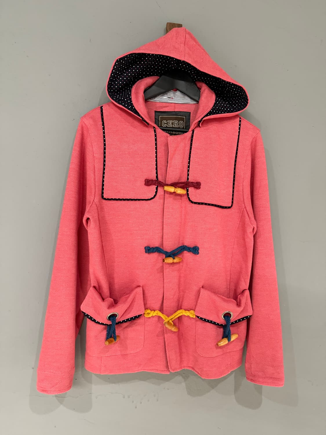 dot point toggle detail hood jacket 상품이미지4