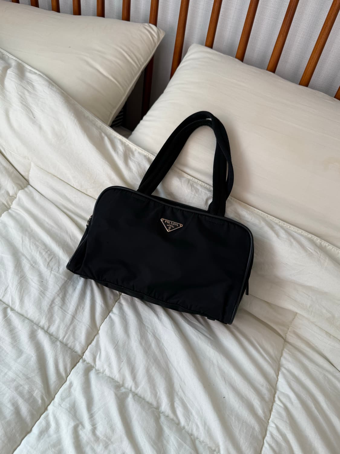 정품 프라다 블랙 나일론 토트백 상품이미지1