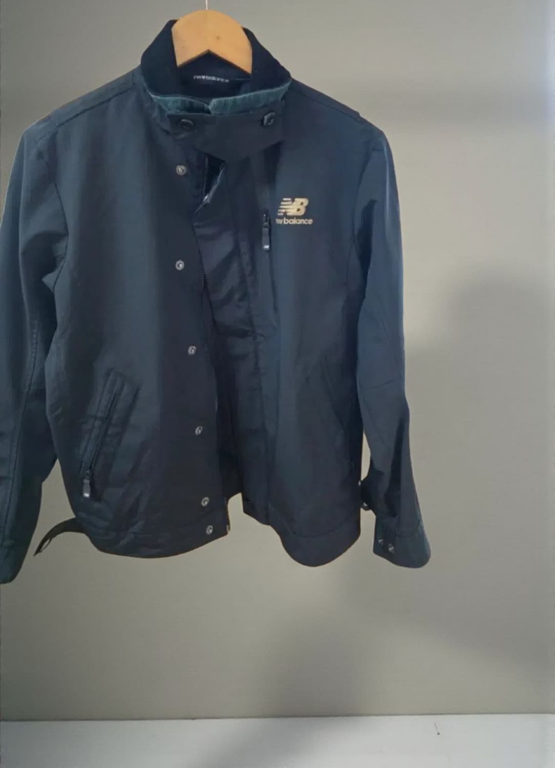 뉴발란스 블랙 스웨이드 카라 자켓 (점퍼) 상품이미지1