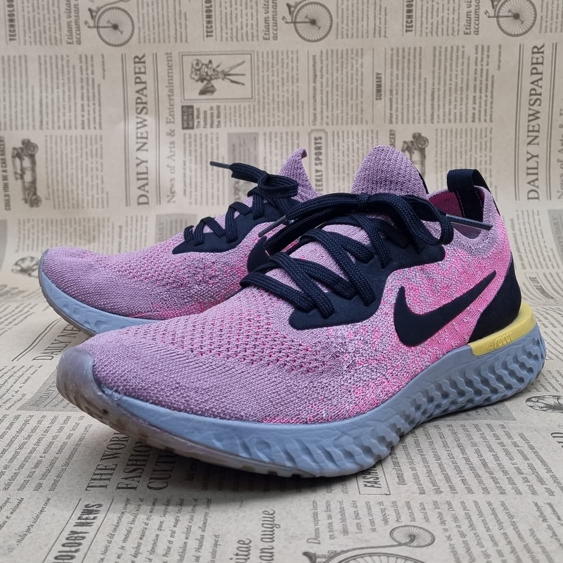 나이키 에픽 리액트 플라이니트 운동화250 상품이미지1