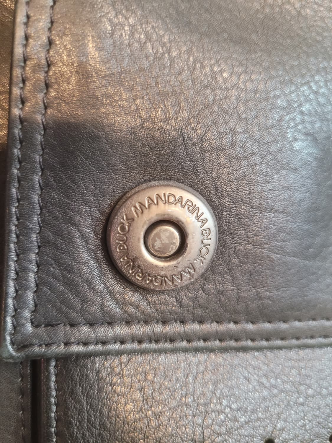 만다리나덕 가죽 백팩 블랙 상품이미지2