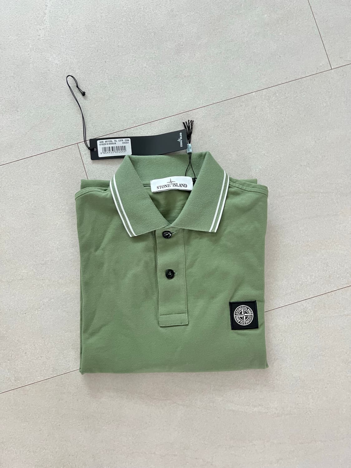 스톤아일랜드 카키 반팔 카라티 M(새상품) 상품이미지1