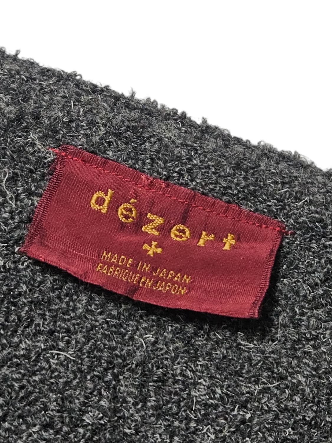 데저트+ 스트라이프 패턴 부클 니트 Dezert+ 데쟈토 상품이미지4