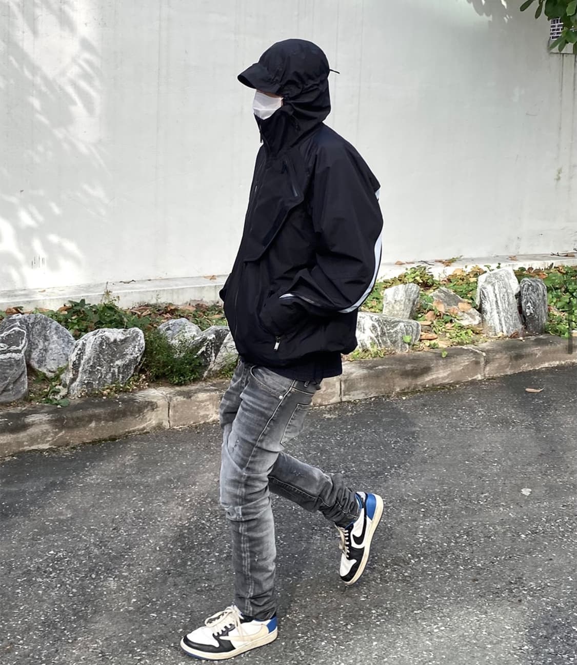 [0] 언더마이카 리전 03 슬림핏 블루 스티치 워시드 진 그레이 상품이미지1