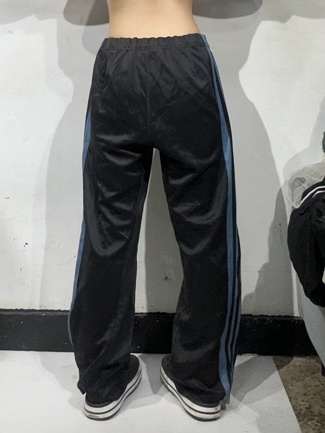 아디다스 블랙 대장급 와이드 스카이 블루 삼선 와이드 팬츠 L 상품이미지3