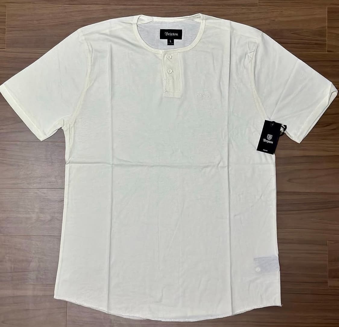 브릭스톤 크림색 반팔 티셔츠 상품이미지1