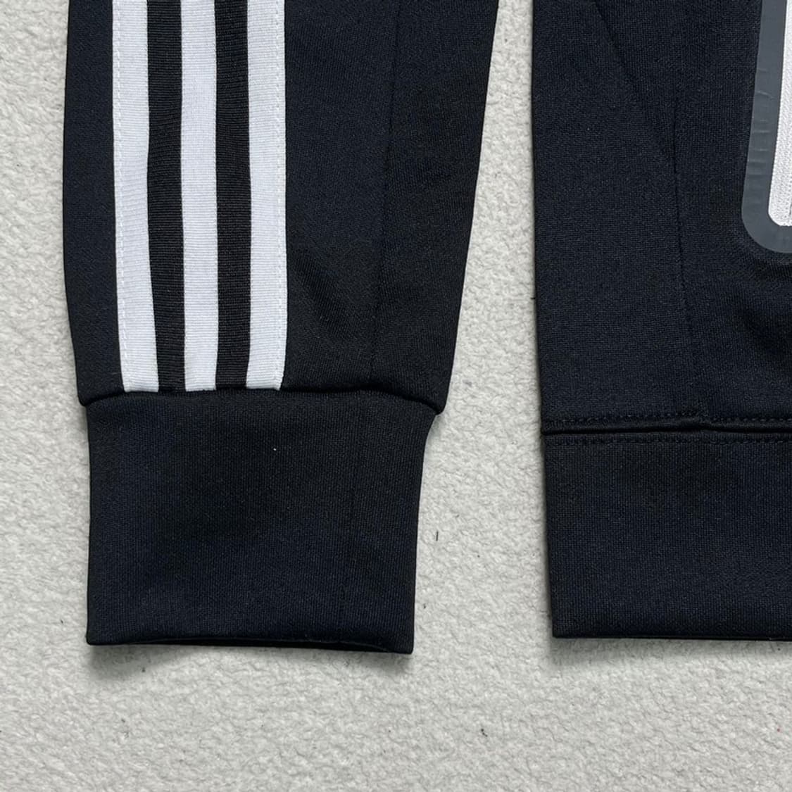 ADIDAS 트랙탑 져지 블랙 095 상품이미지4