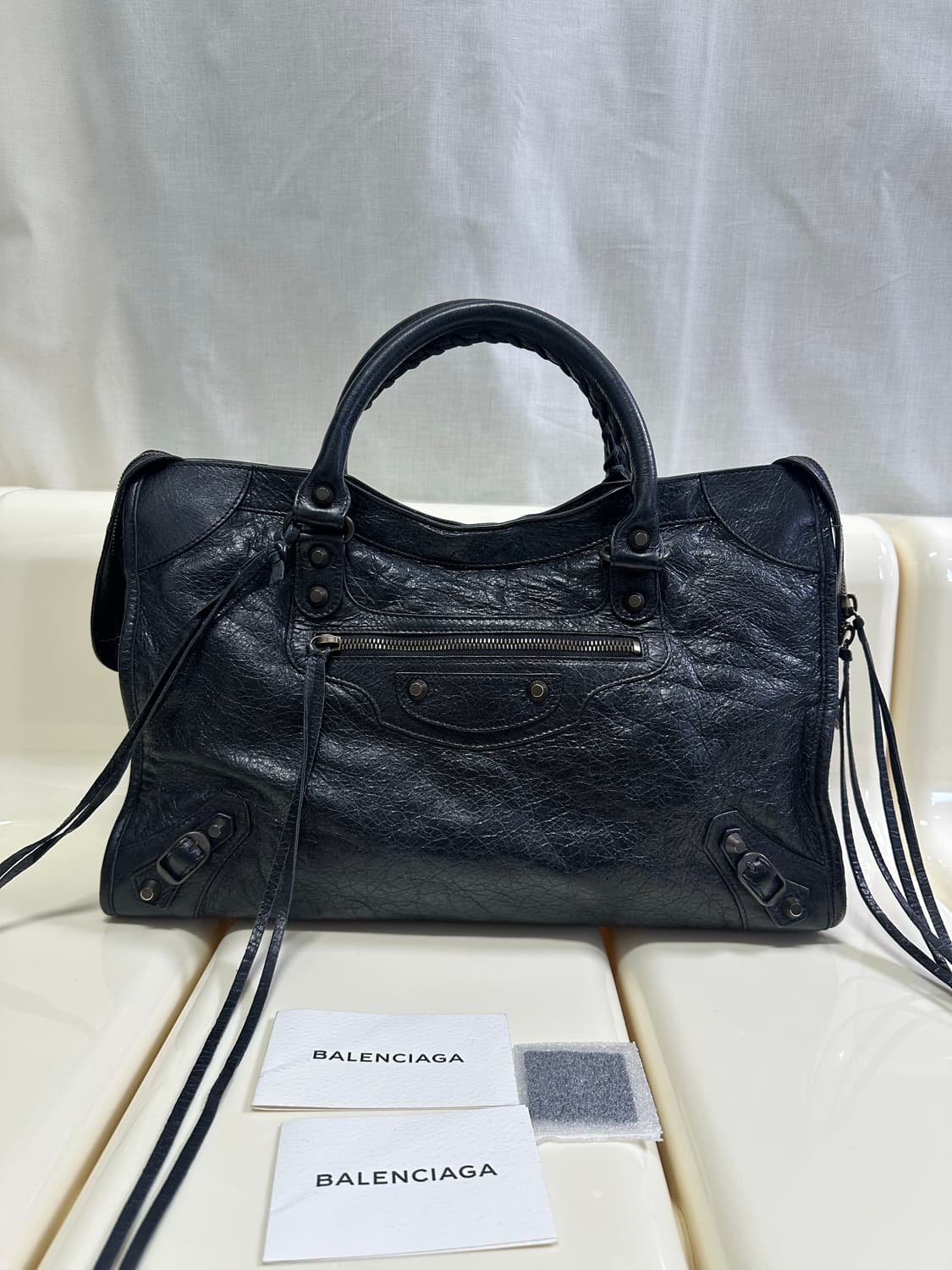 [A+ 정품] 발렌시아가 시티 모터백 미디움 블랙 상품이미지6