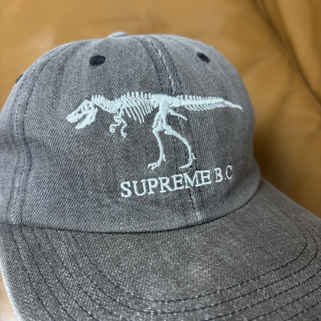 슈프림 6패널 볼캡 모자 쥬라기 워시드 데님 블랙 상품이미지8