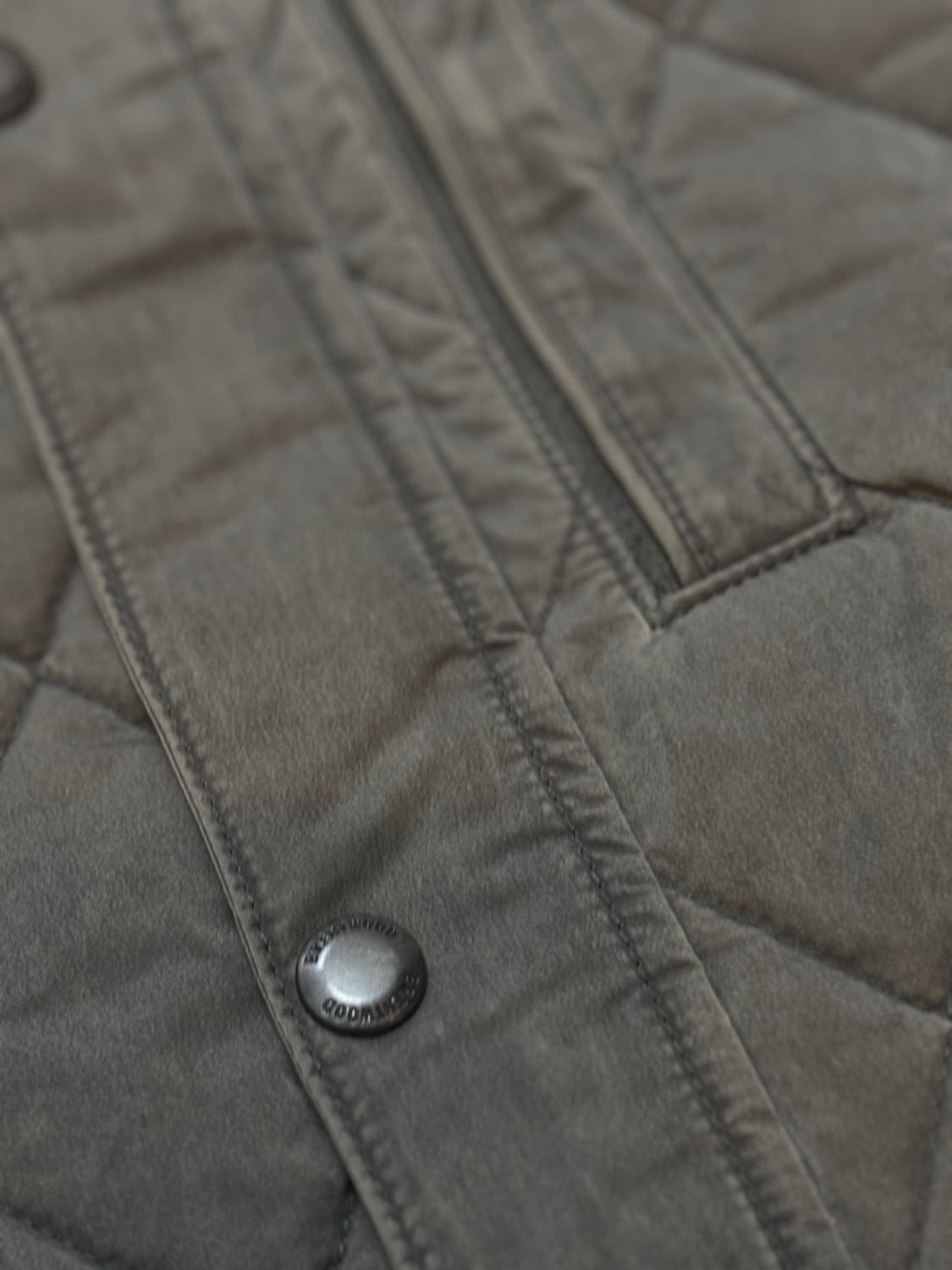 브랜우드 피그먼트 다이아 퀼팅 베스트 23fw 상품이미지8