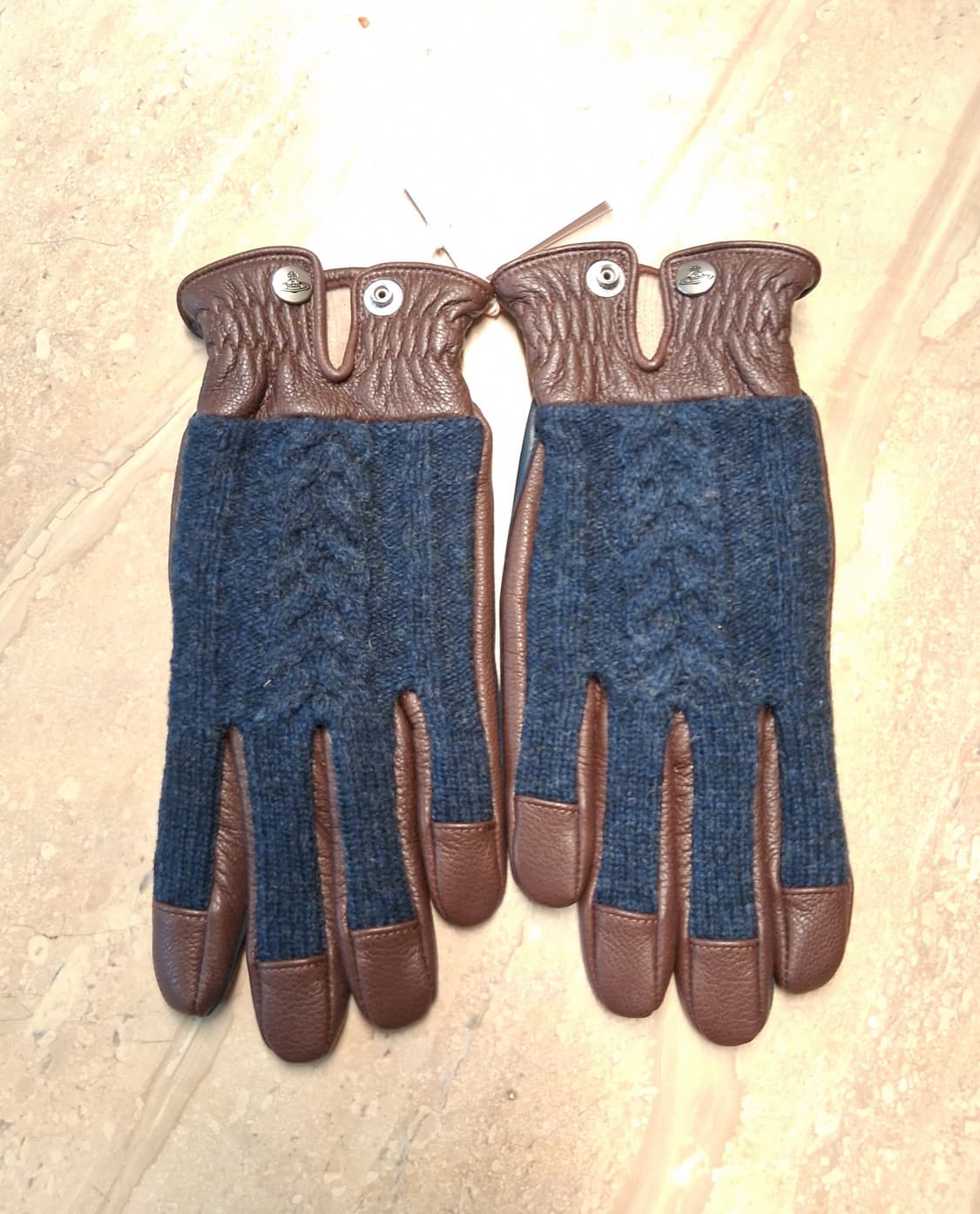 비비안웨스트우드 남성용 가죽 콤비 장갑 24cm (새상품) 상품이미지3