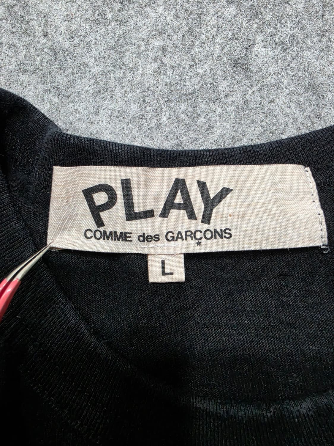 꼼데가르송 레드와펜 블랙 반팔티 L 상품이미지6