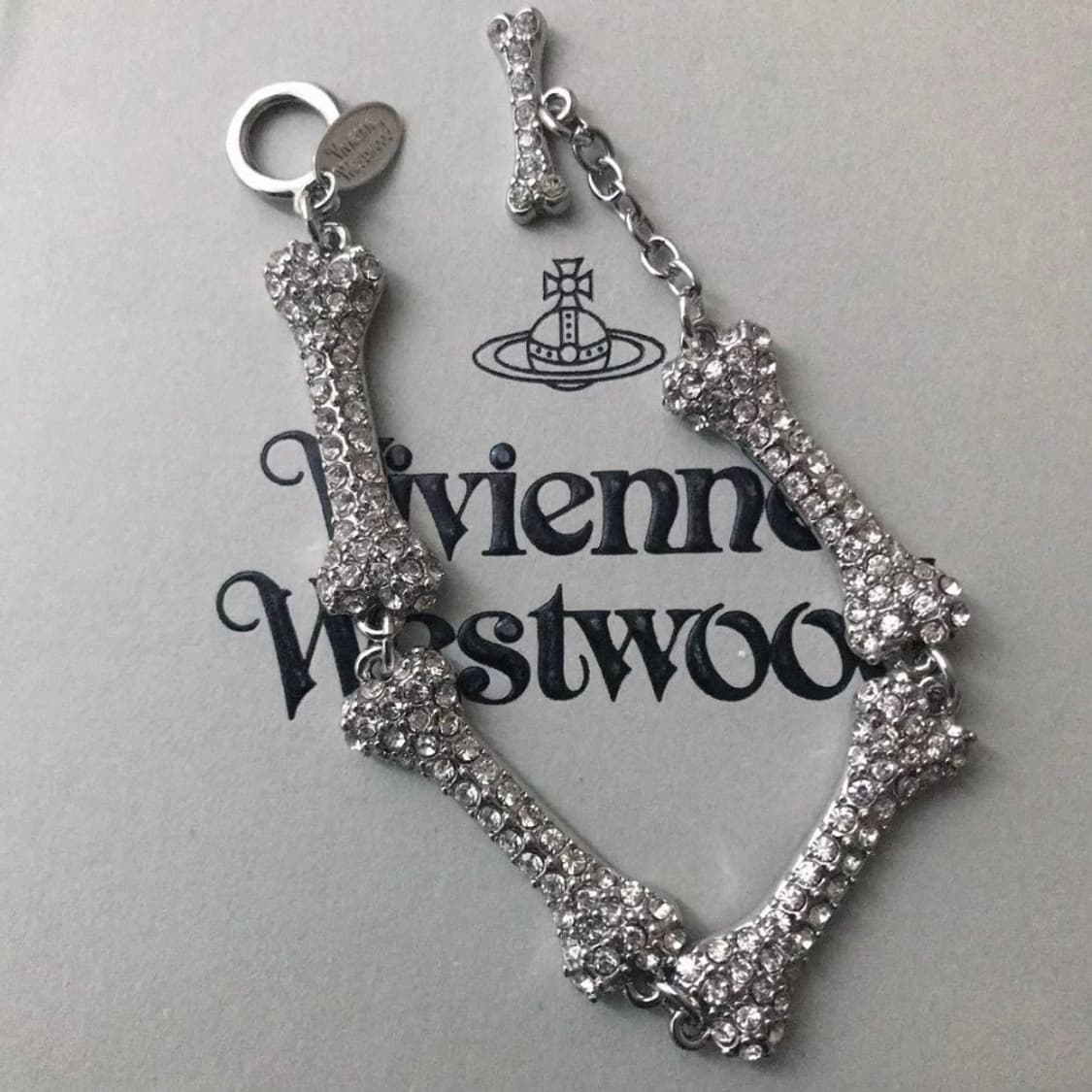 비비안웨스트우드 아카이브 크리스탈 큐빅 본쉐입 팔찌(새상품) 상품이미지3