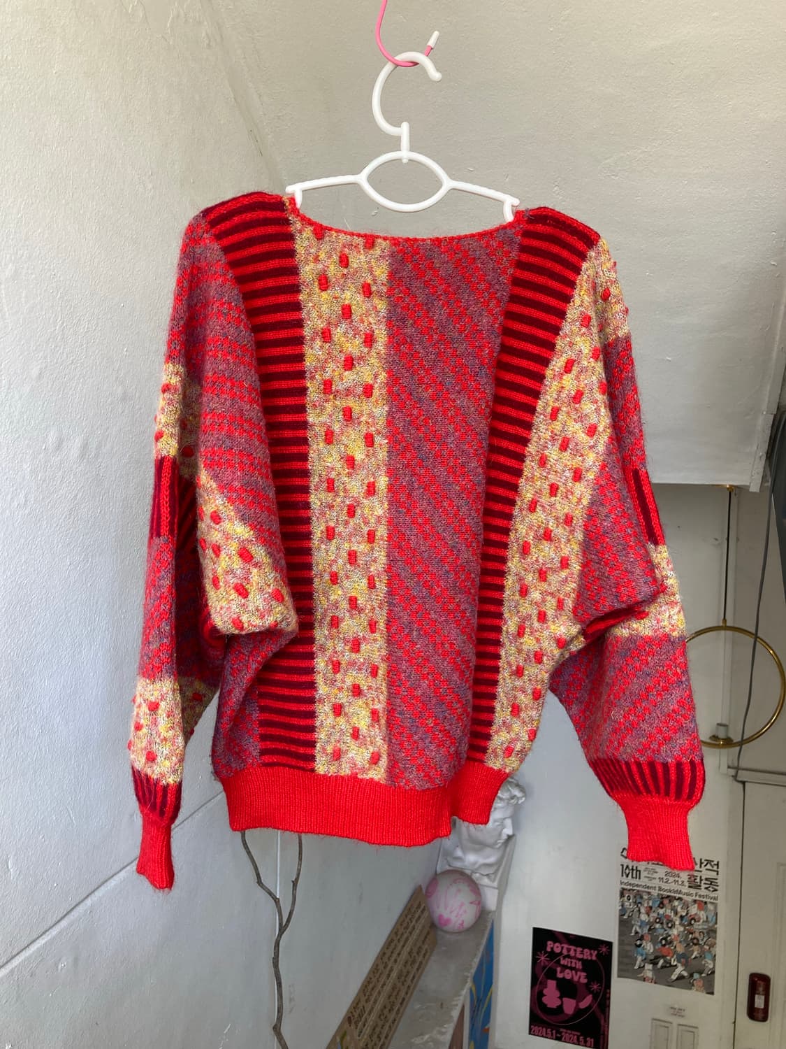 울 코지 레드 패턴 크롭 니트 상품이미지6