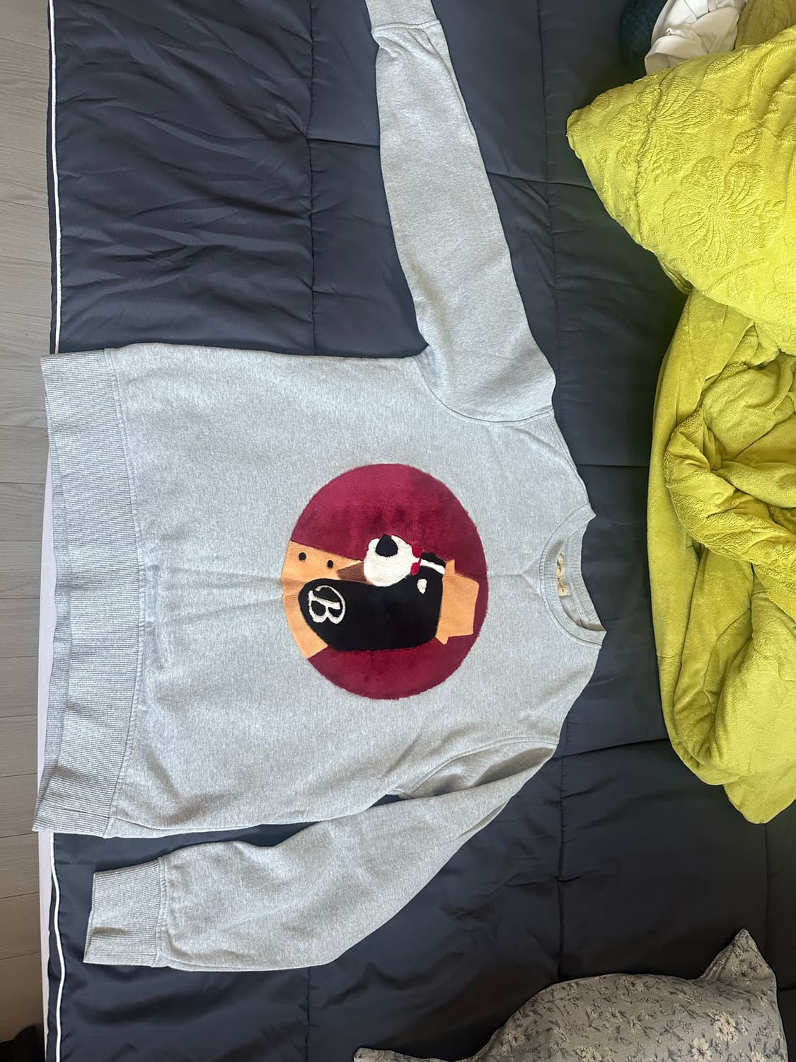 비욘드클로젯 맨투맨(스웨트셔츠) 상품이미지1