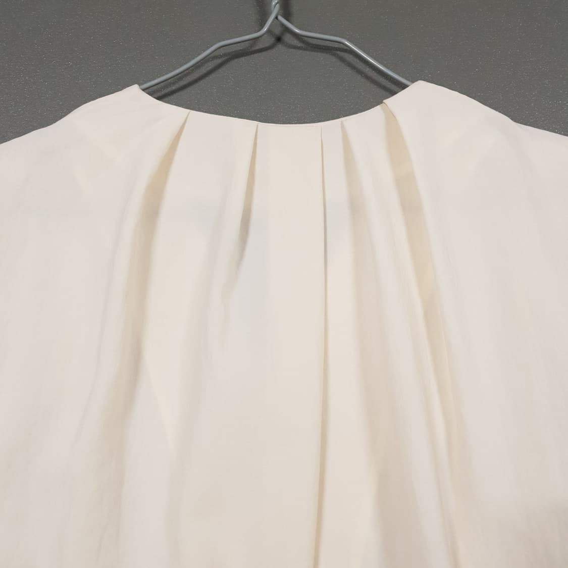 여성 55-66) TIME 타임 신형 랩 민소매 블라우스 아이보리 상품이미지8