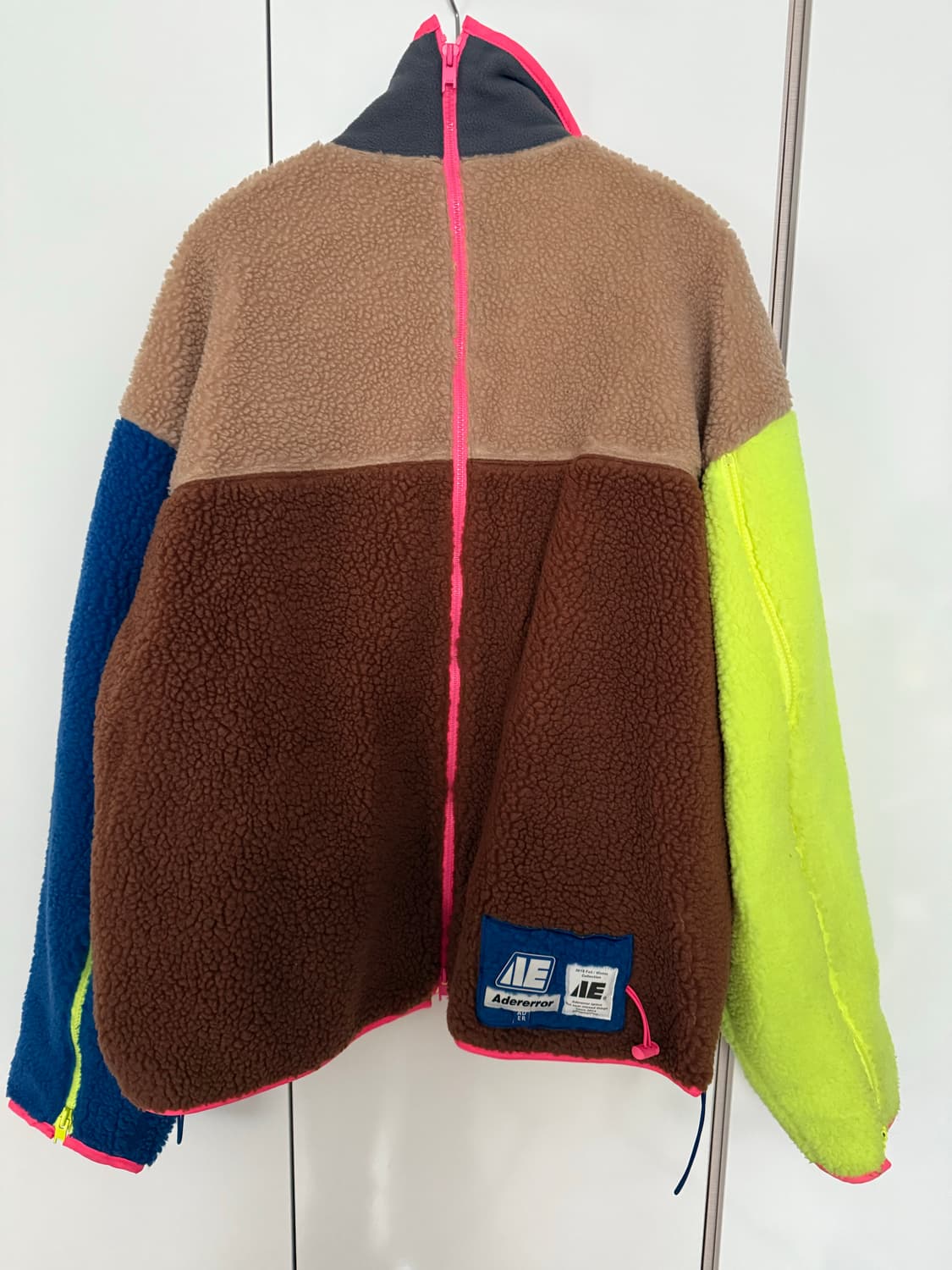 아더에러 상품이미지3