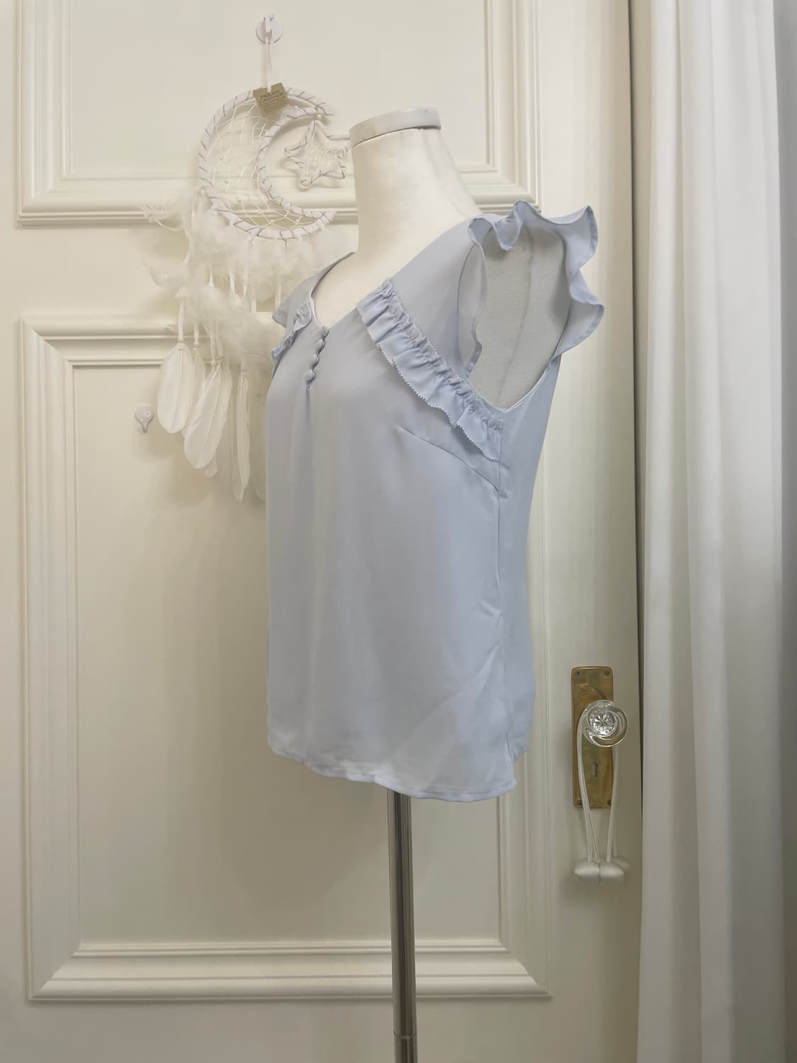 blueberry button ruffle point blouse 상품이미지2