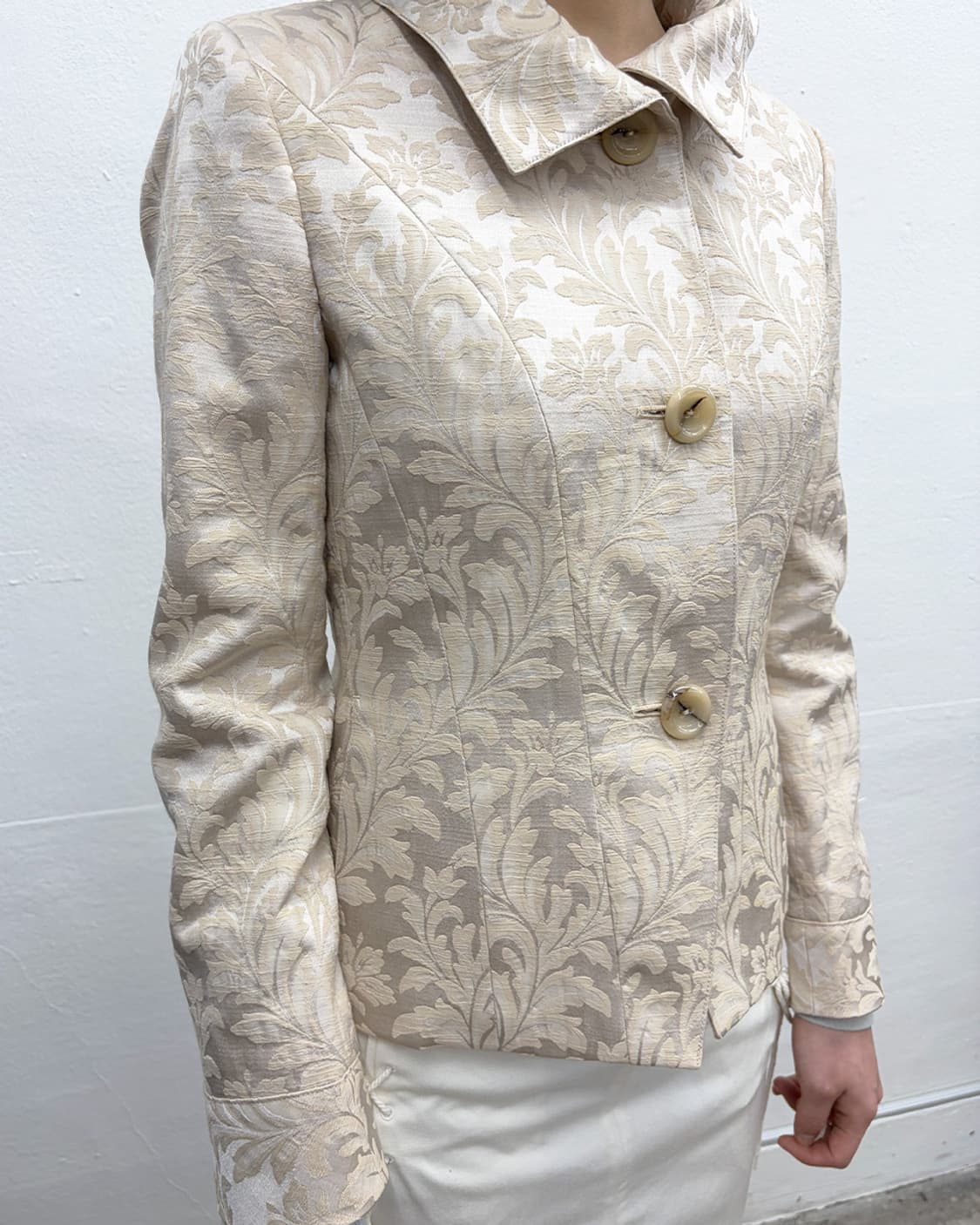 리츠코 시라하마 플로럴 패턴 글로시 자켓 상품이미지4