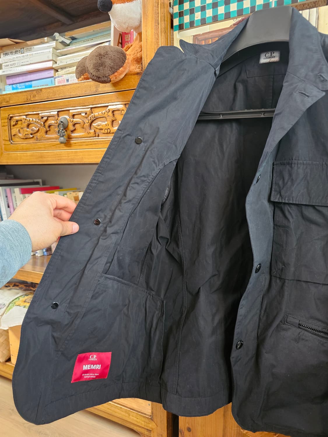 하이넥 씨피컴퍼니 자켓 팔아요 100사이즈 블랙 상품이미지8