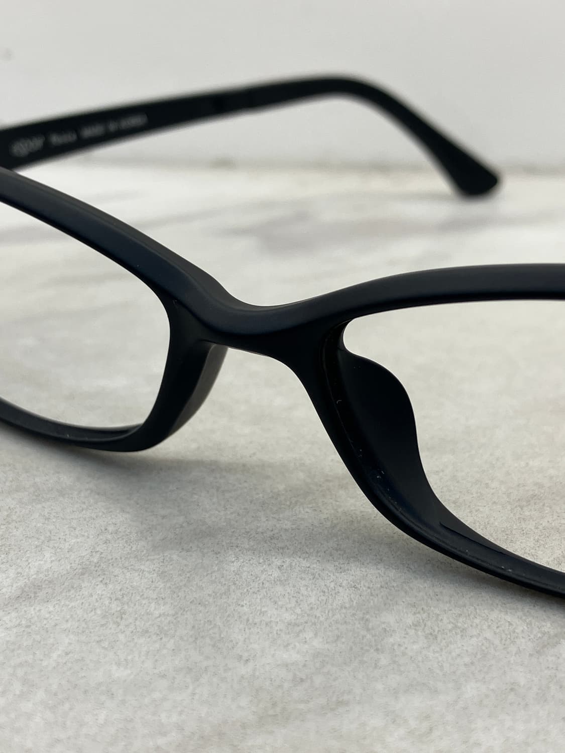 에스쁘아 Espoir 매트 블랙 소프트 스퀘어 뿔테 안경 상품이미지5