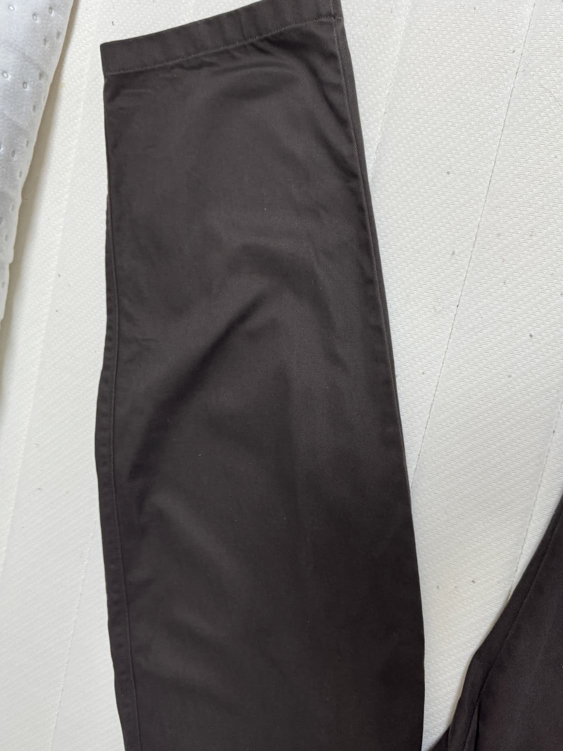 유니클로 U 와이드 핏 치노 팬츠 상품이미지6