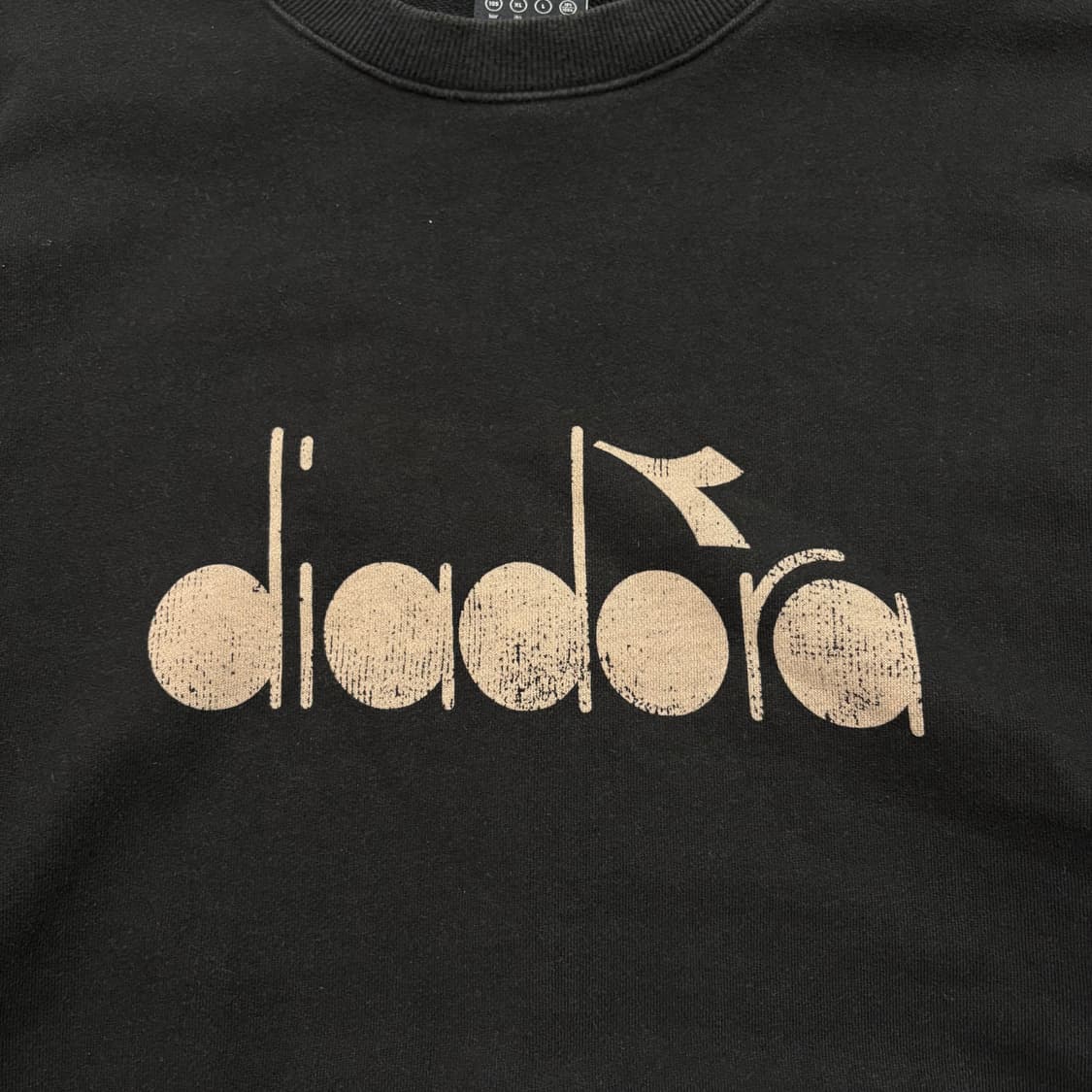 디아도라 빅프린팅 맨투맨 상품이미지3