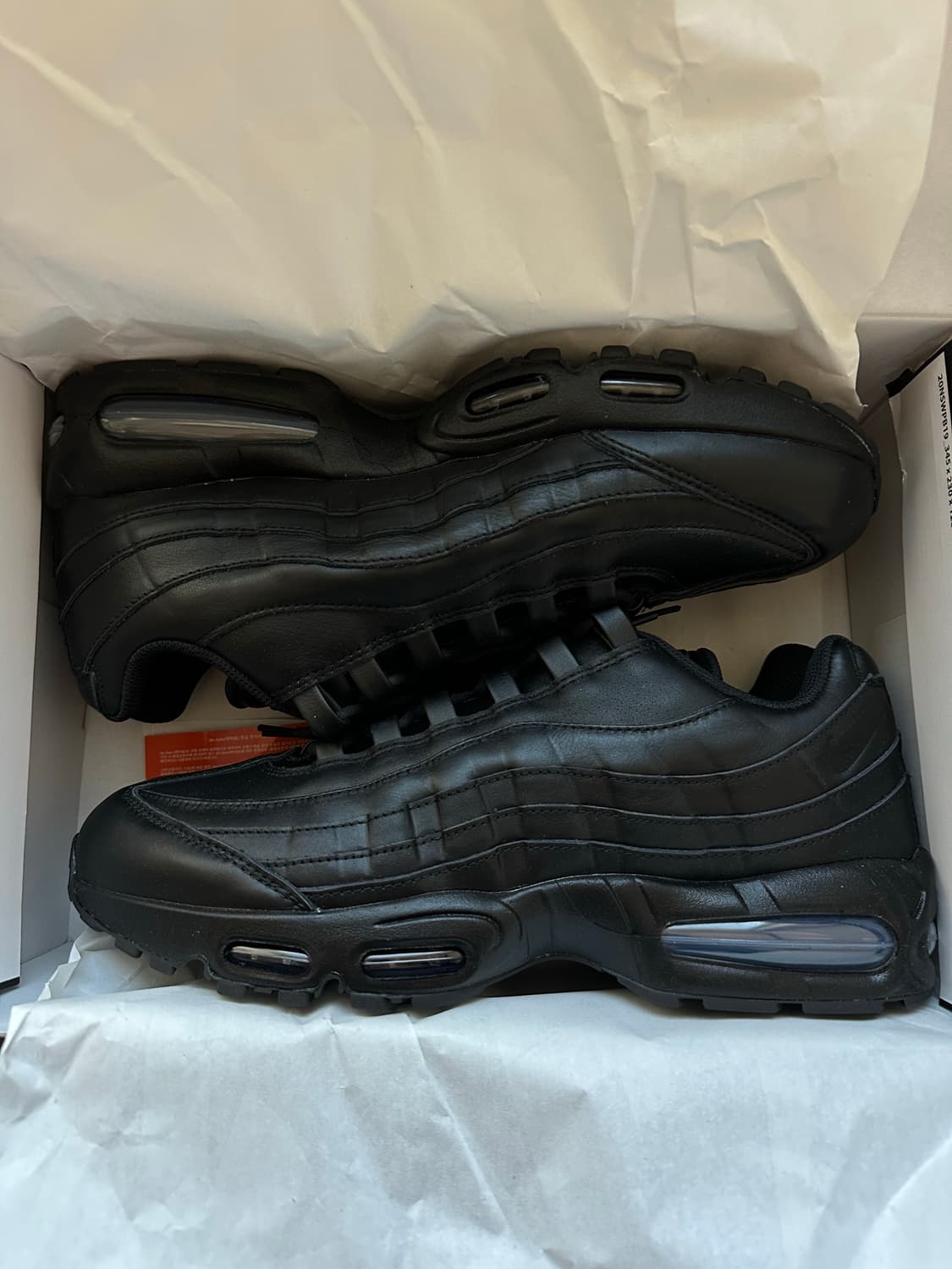 나이키 에어맥스 95 트리플 블랙 레더 US13 상품이미지2