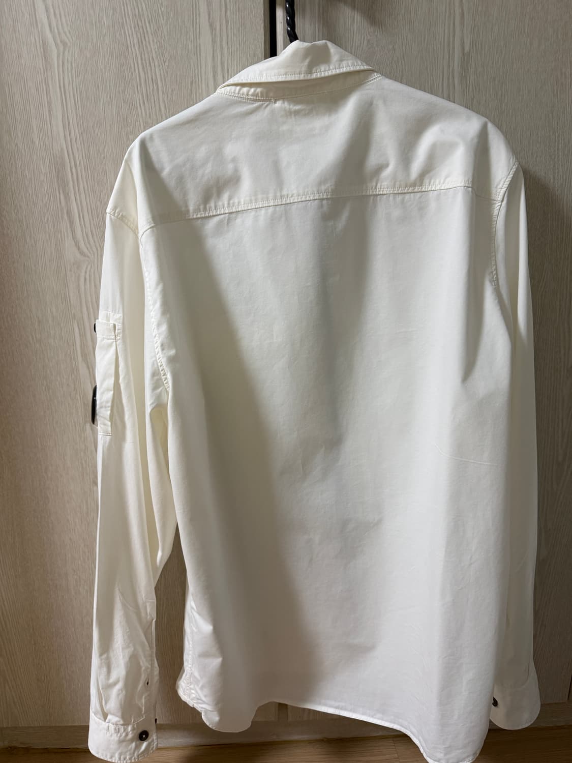 cp컴퍼니 흰색 셔츠 자켓 상품이미지4