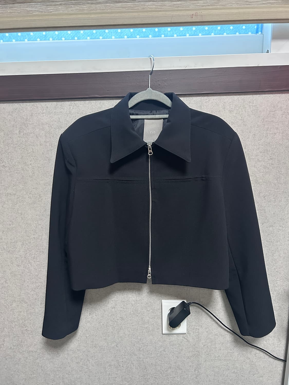 클로 블랙 크롭 자켓 상품이미지1