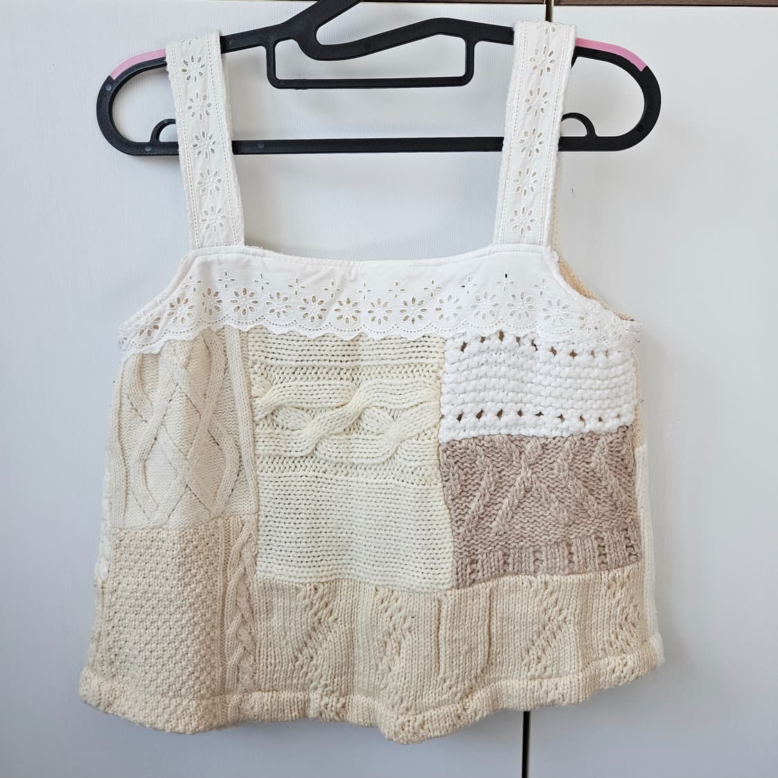 빈티지 패치워크 니트 뷔스티에 모리걸 꽃자수 꽈배기 레이어드 나시 희귀 상품이미지3