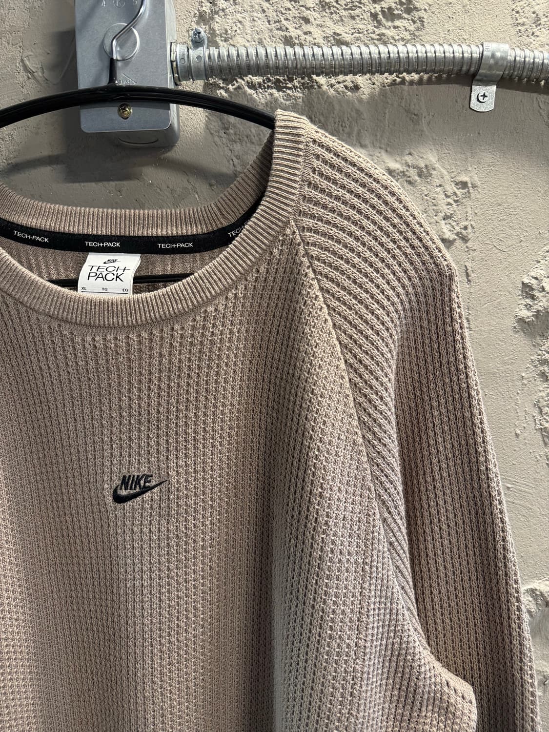 XL 나이키 NIKE 테크팩 와플 니트 크루넥 스웨터 모카 상품이미지3