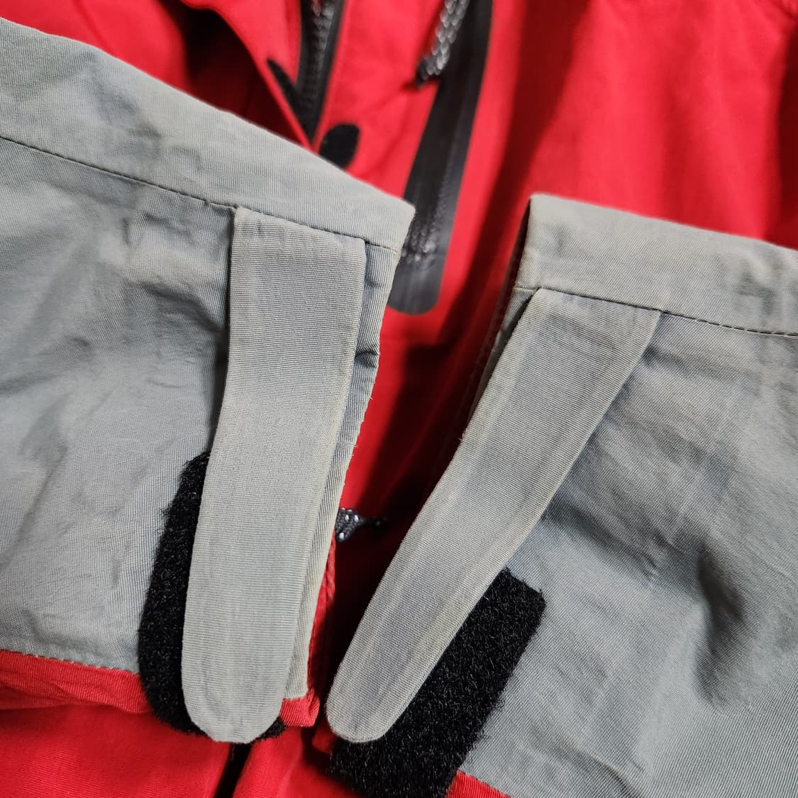 H841 [S] 마운틴하드웨어 여성 바람막이 점퍼
 상품이미지8