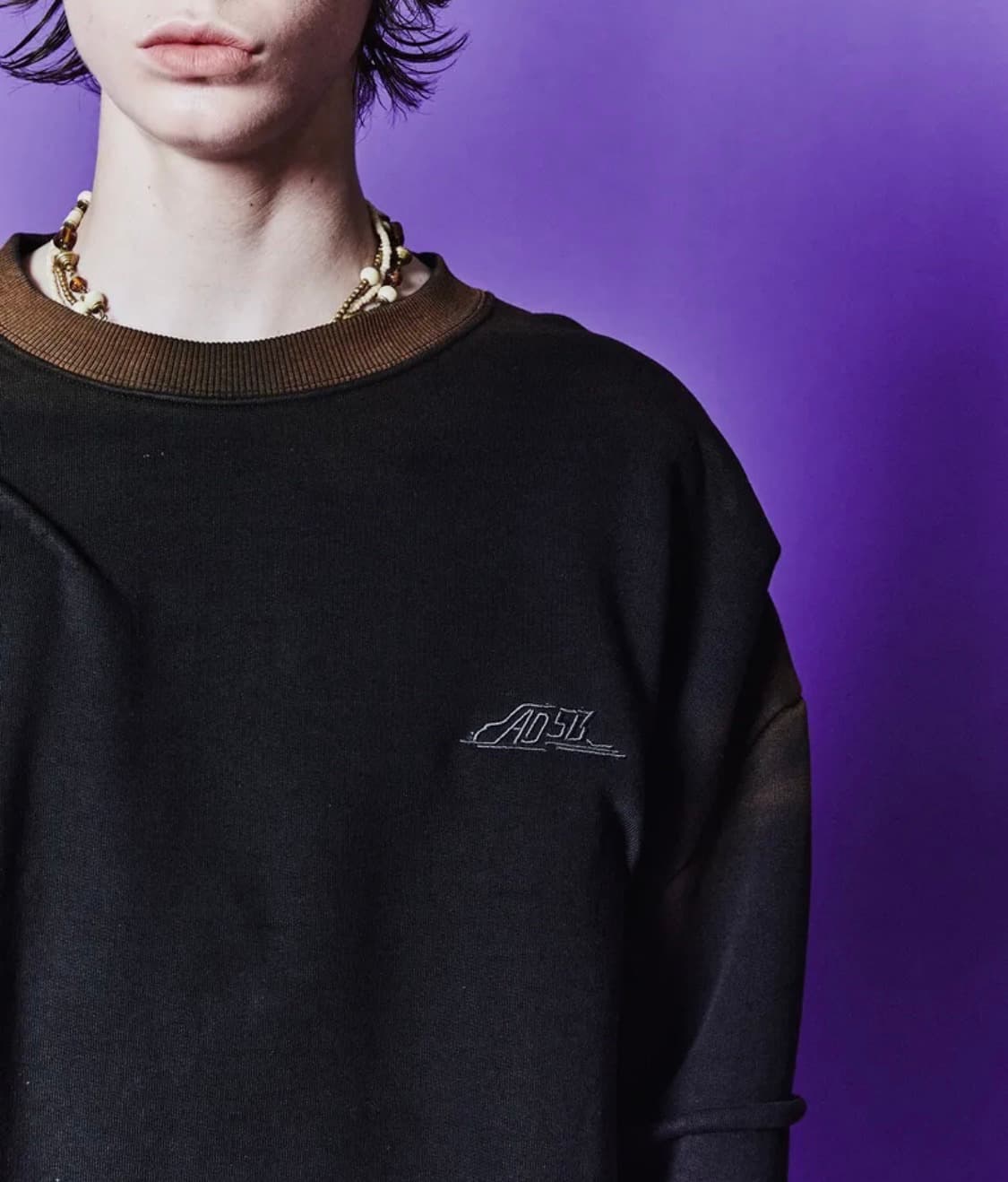 [앤더슨벨] 마드로 그라디언트 스웻셔츠 (BLACK) 상품이미지4